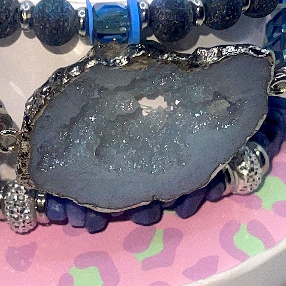 Spring stacks 2022 - Picture 3 of 4